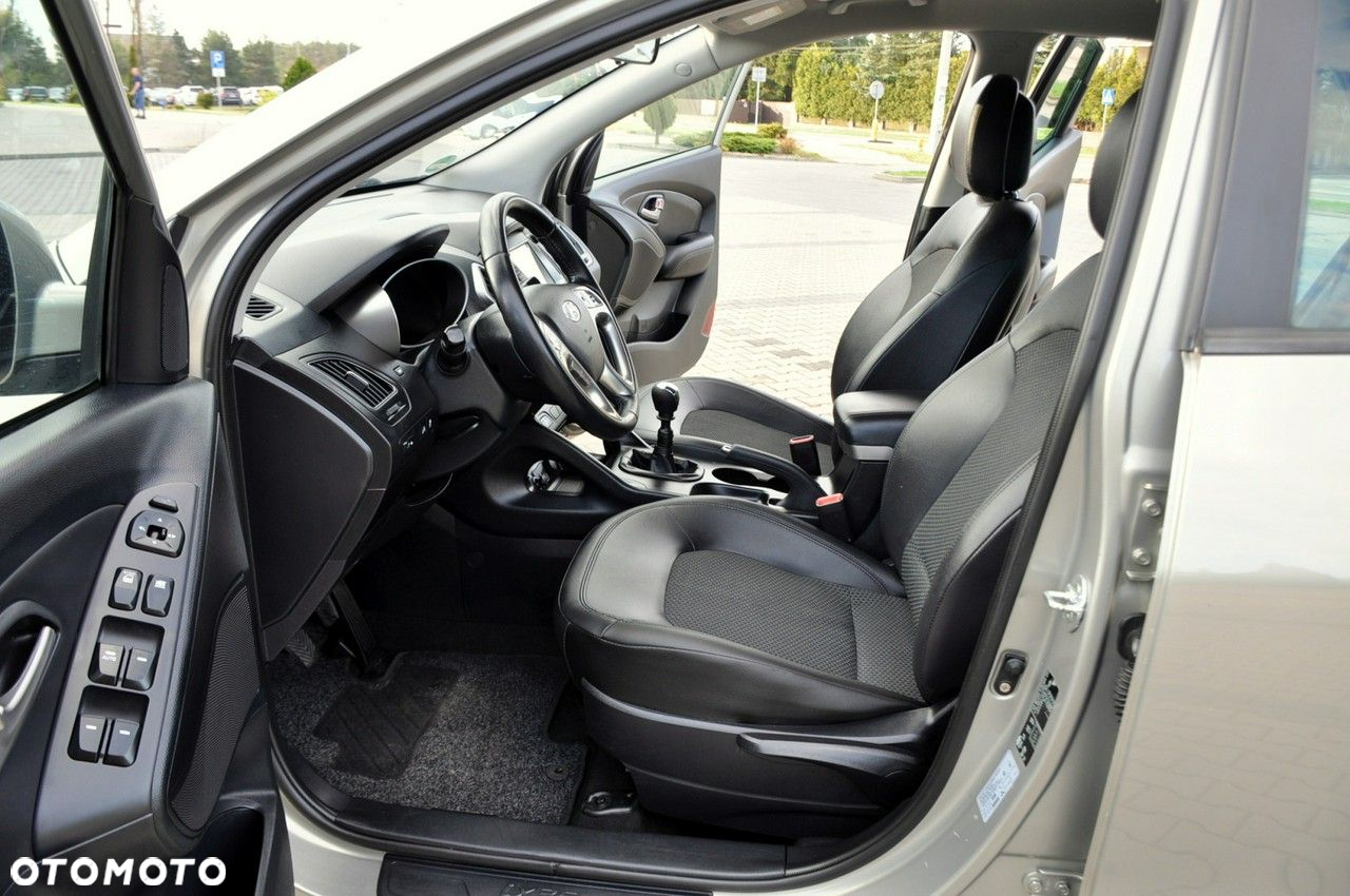 Hyundai ix35 - 23