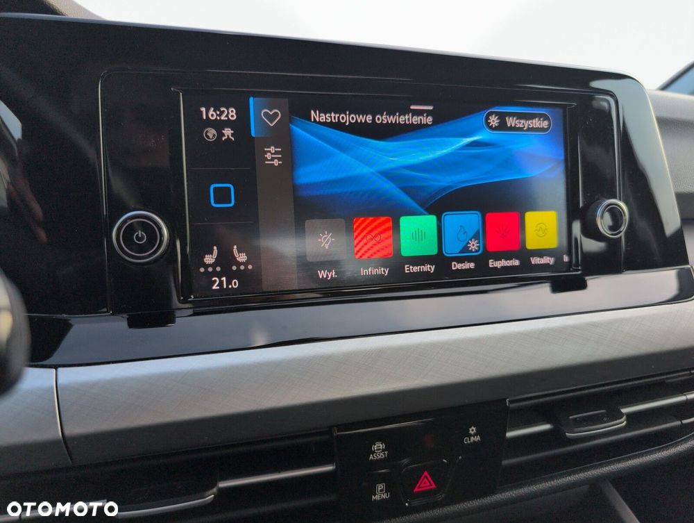 Volkswagen Golf 1.5 TSI EVO Life - 30
