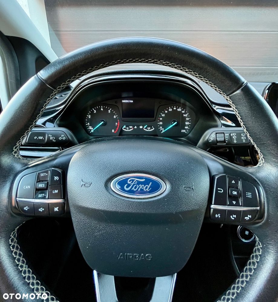 Ford Fiesta - 24