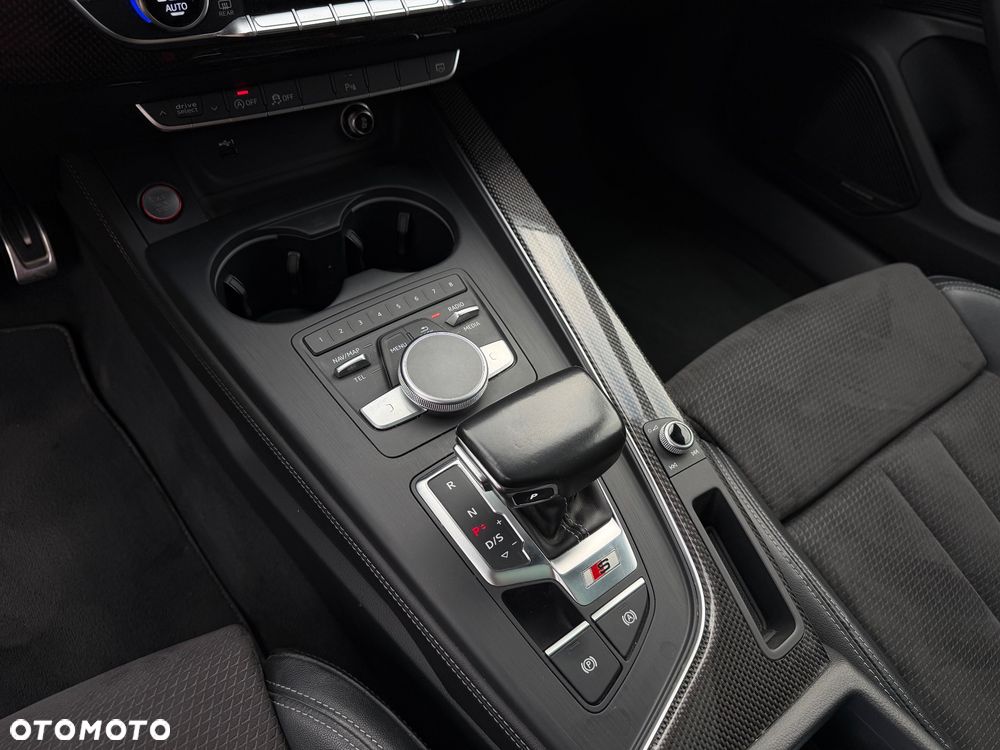 Audi S4 Avant - 17