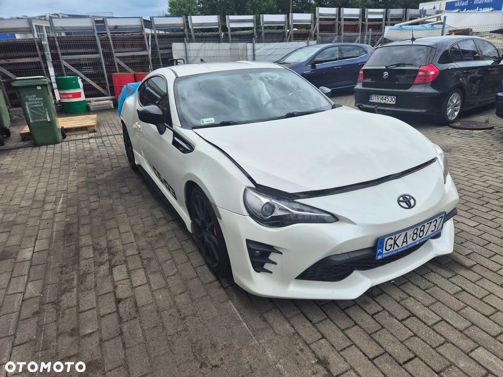 Toyota GT86 2.0 Premium - 8