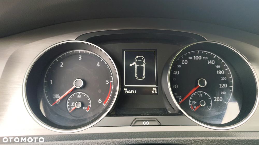 Volkswagen Golf 1.6 TDI DPF BlueMotion Technology Comfortline - 9