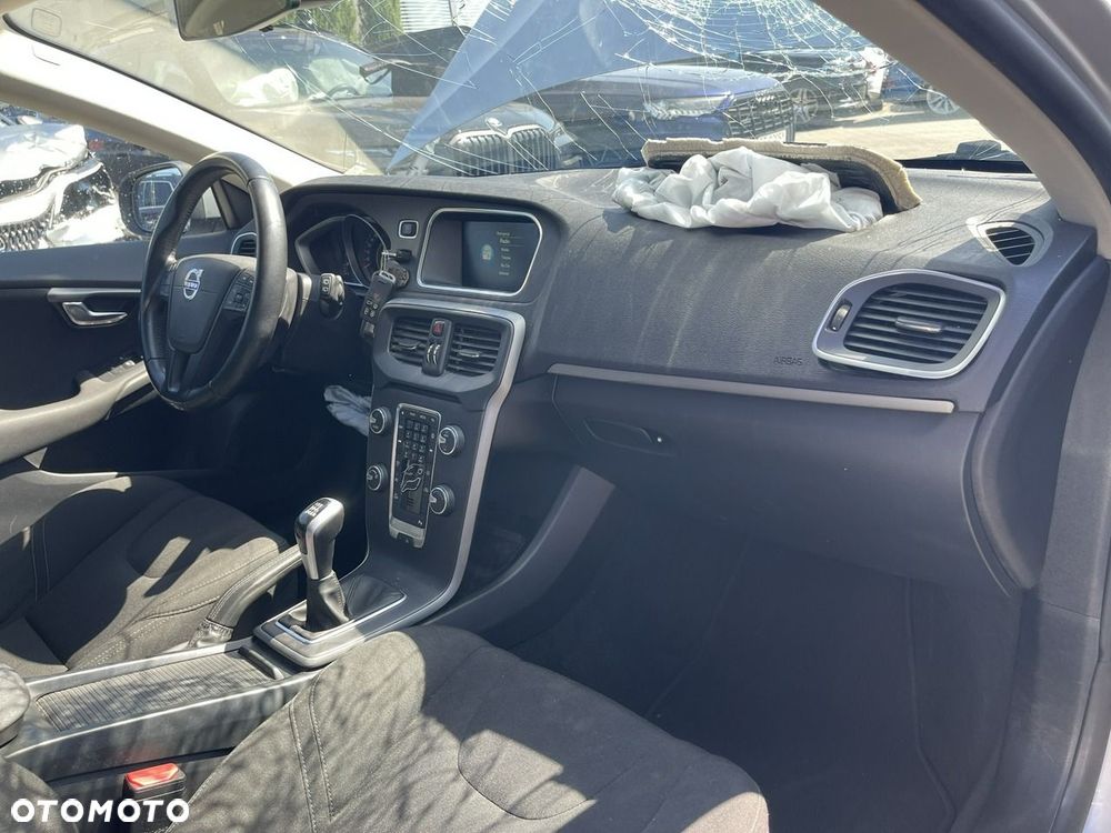 Volvo V40 D2 Kinetic - 10