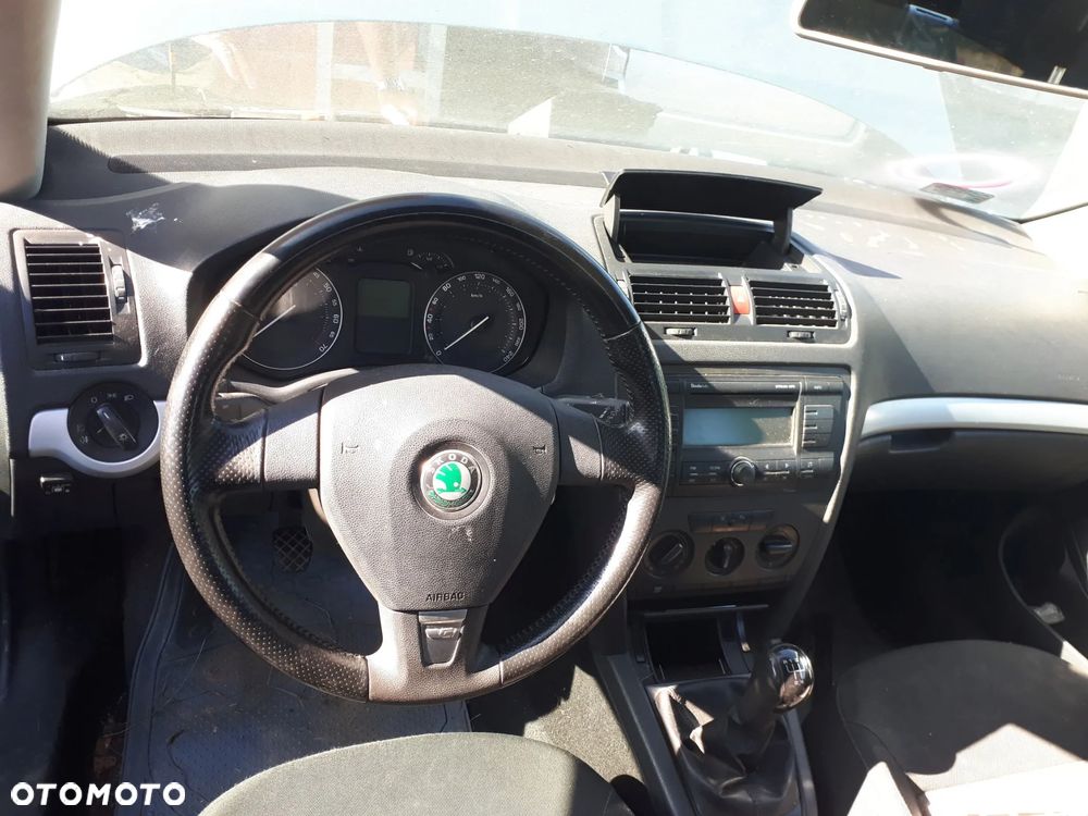 SKODA OCTAVIA II 04-08 1.6 8V SPRĘŻARKA KLIMATYZACJI KOMPRESOR - 24