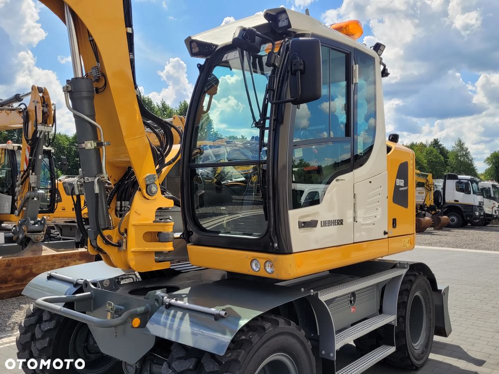 Liebherr A912 compact / ROTOTILT ze szczypcami / model 2018 / SUPER STAN / - 10