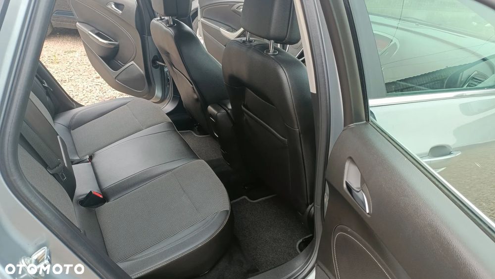 Opel Astra - 10