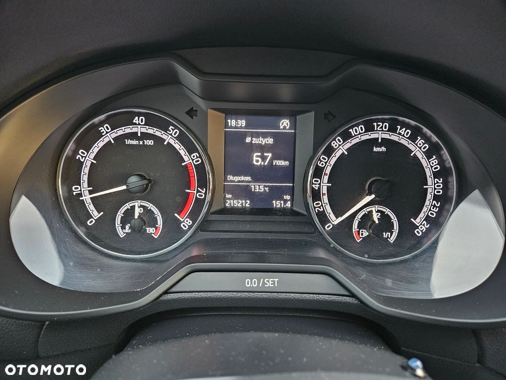 Skoda Octavia 1.4 TSI Ambition - 11