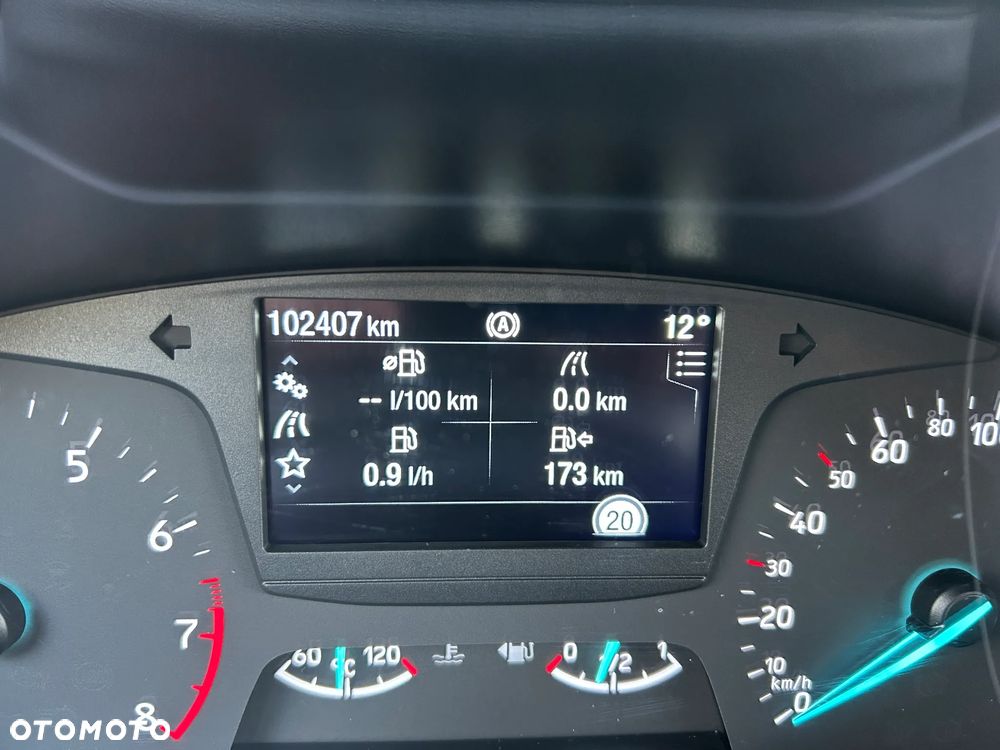 Ford Focus 1.0 EcoBoost Trend - 27