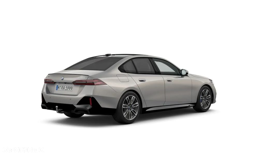 BMW Seria 5 540d xDrive mHEV - 2