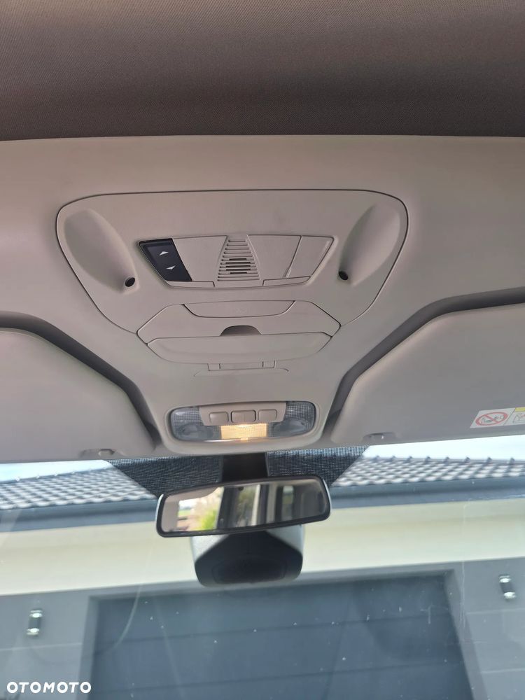 Ford Tourneo Connect - 22
