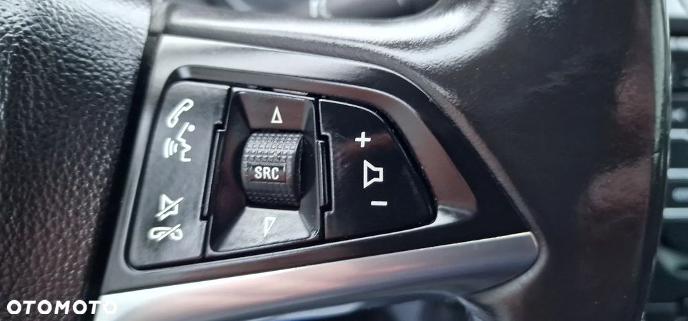 Opel Insignia 2.8 V6 Turbo 4x4 Cosmo - 24