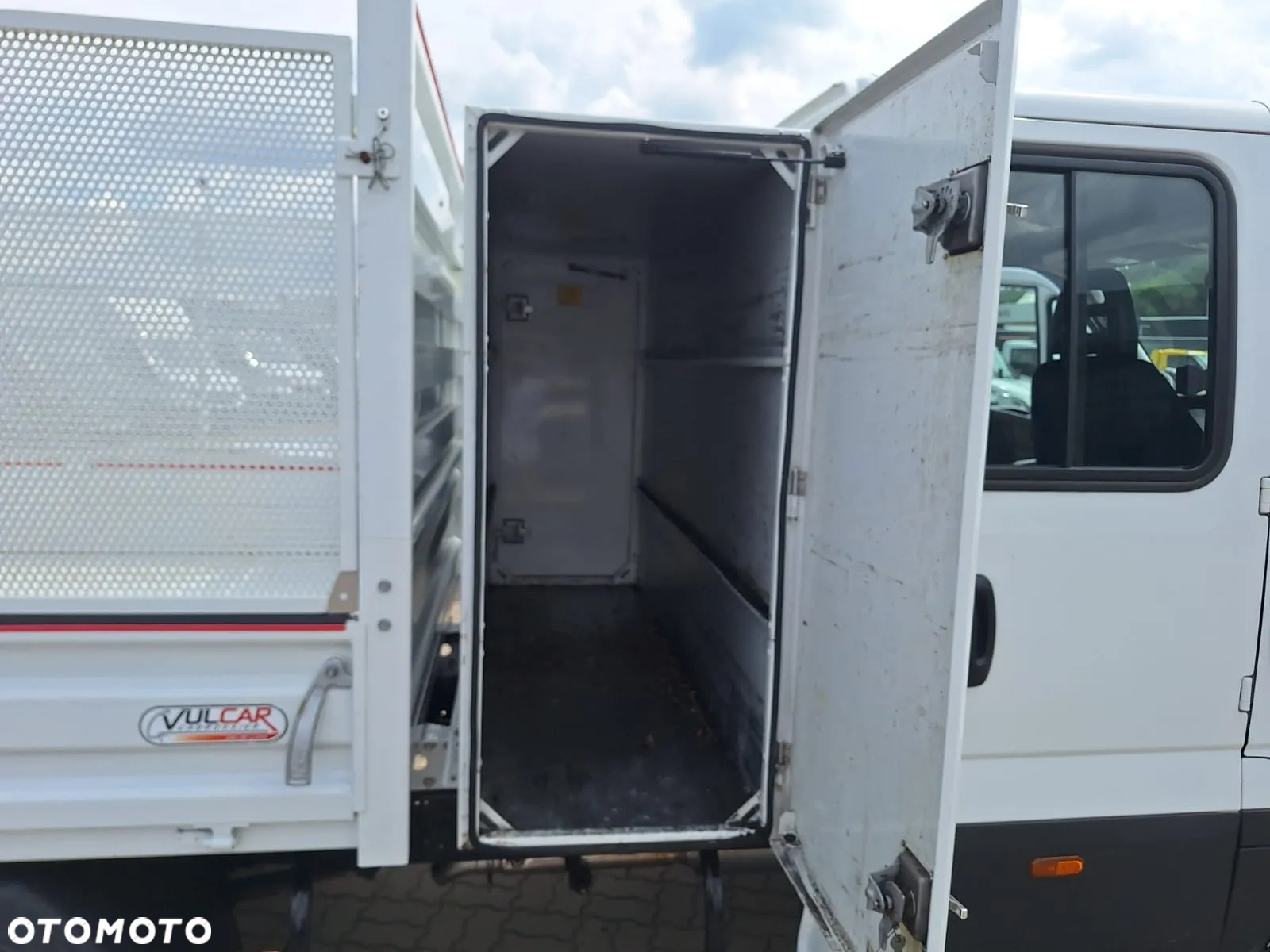Iveco 35C16 3.0L Wywrotka Doka - 15