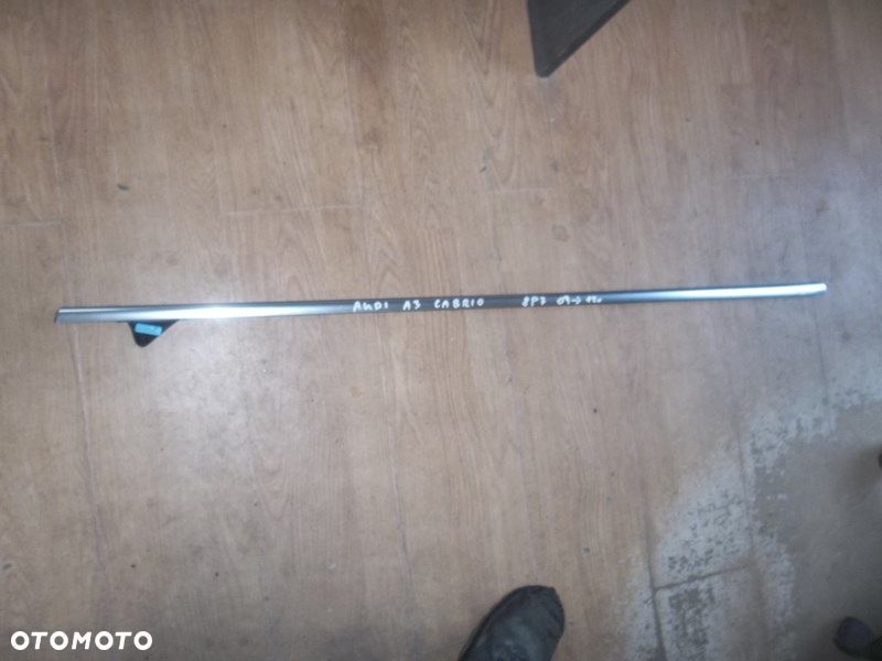 Audi A3 Cabrio listwa parapet prawy chrom - 1