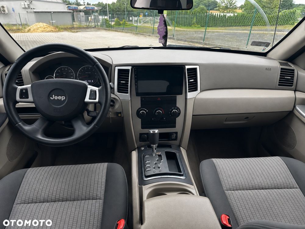 Jeep Grand Cherokee 3.7 4x2 Laredo - 9