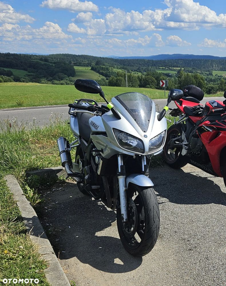 Yamaha FZS - 2