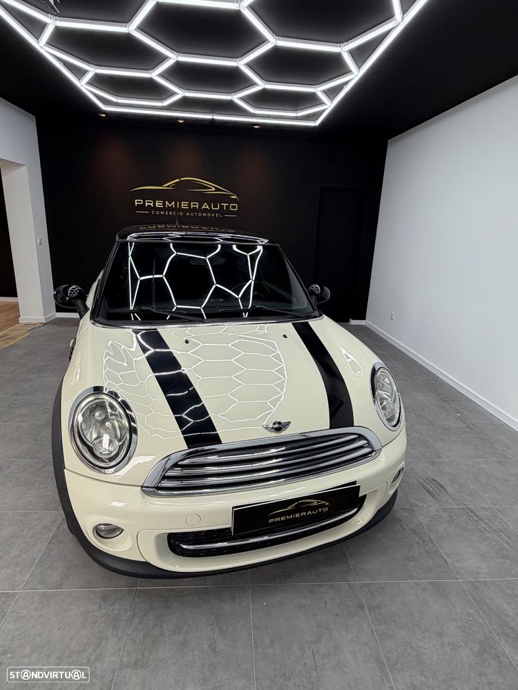 MINI 3 Portas Cooper D - 3