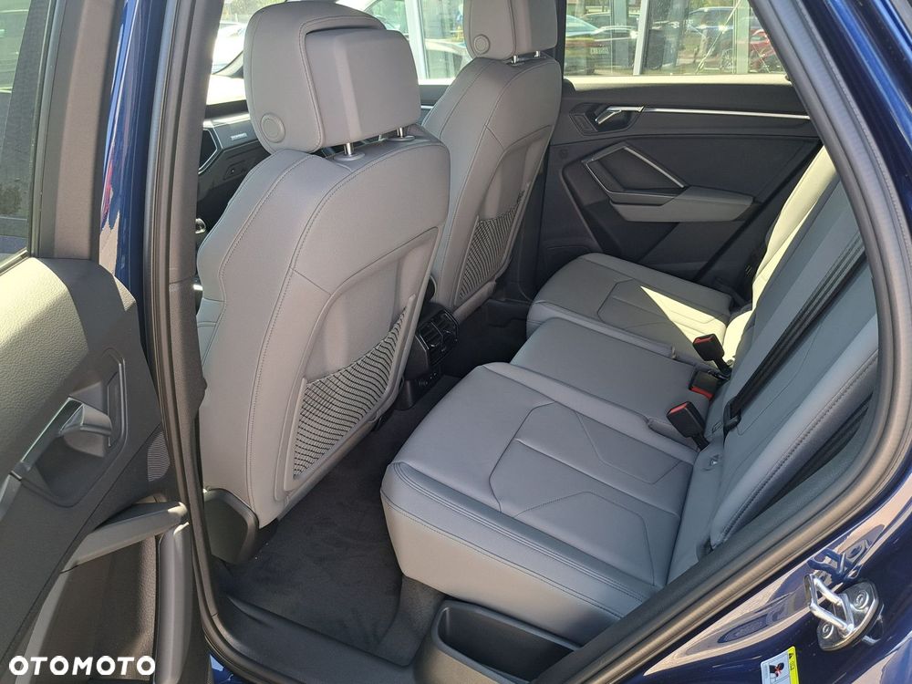 Audi Q3 Sportback - 11