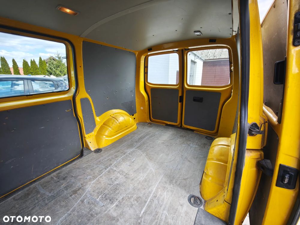 Volkswagen Transporter - 16