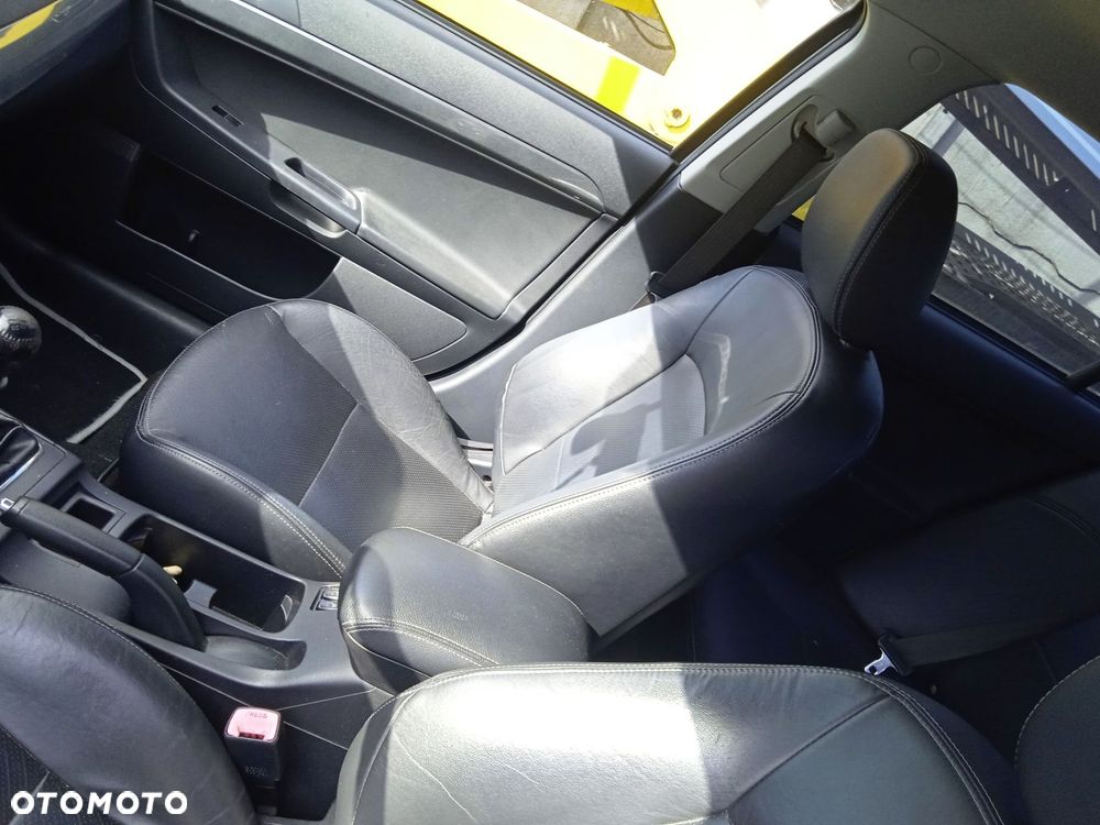 Boczek Lewych Prawych Przednich Tylnych Drzwi Mitsubishi Lancer VIII - 3