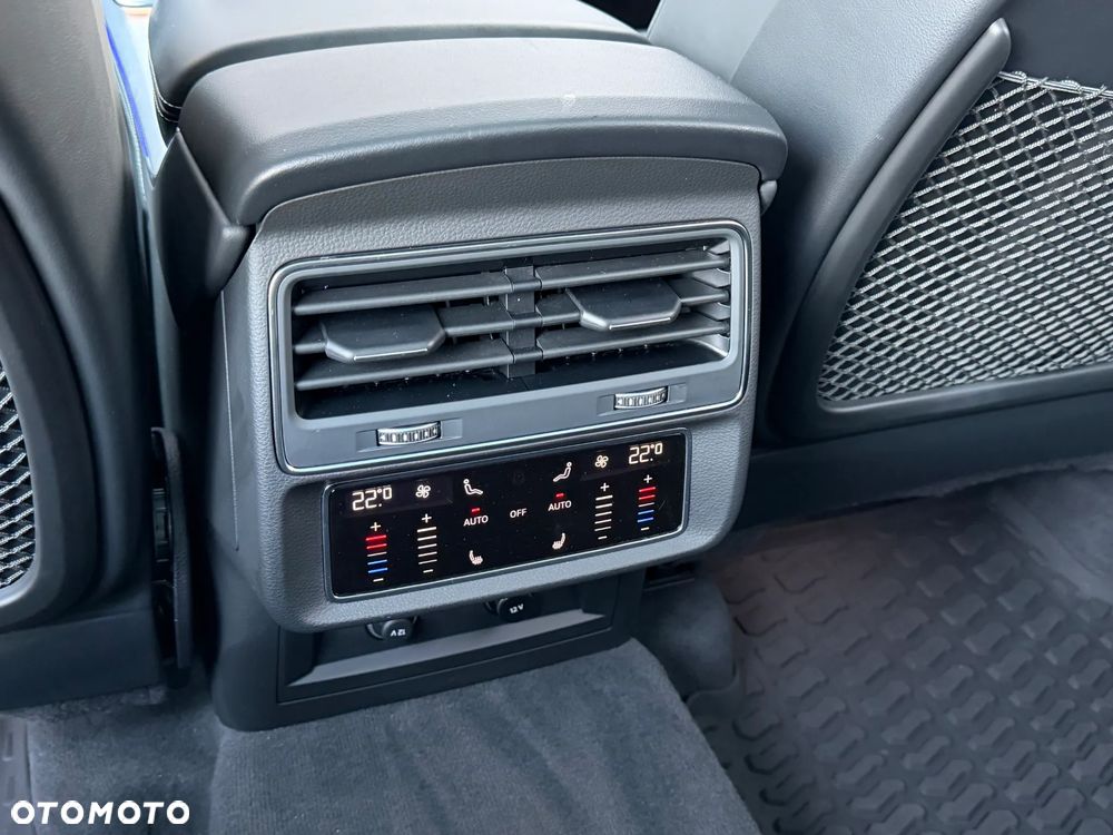 Audi Q7 50 TDI mHEV Quattro S Line Tiptr - 26