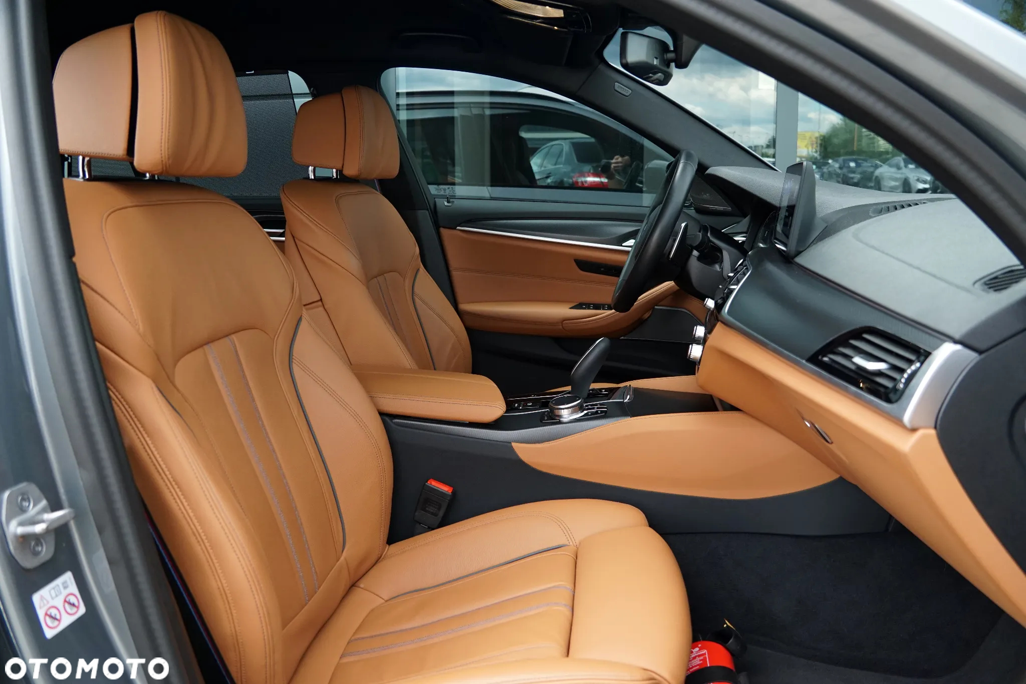 BMW Seria 5 530i xDrive - 31