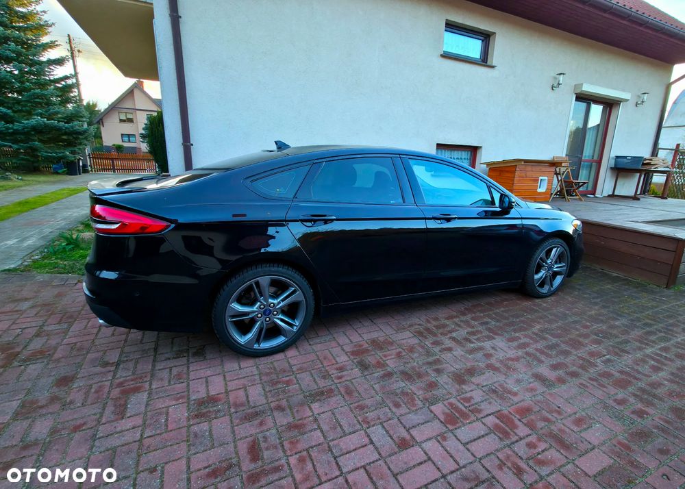Ford Fusion - 5