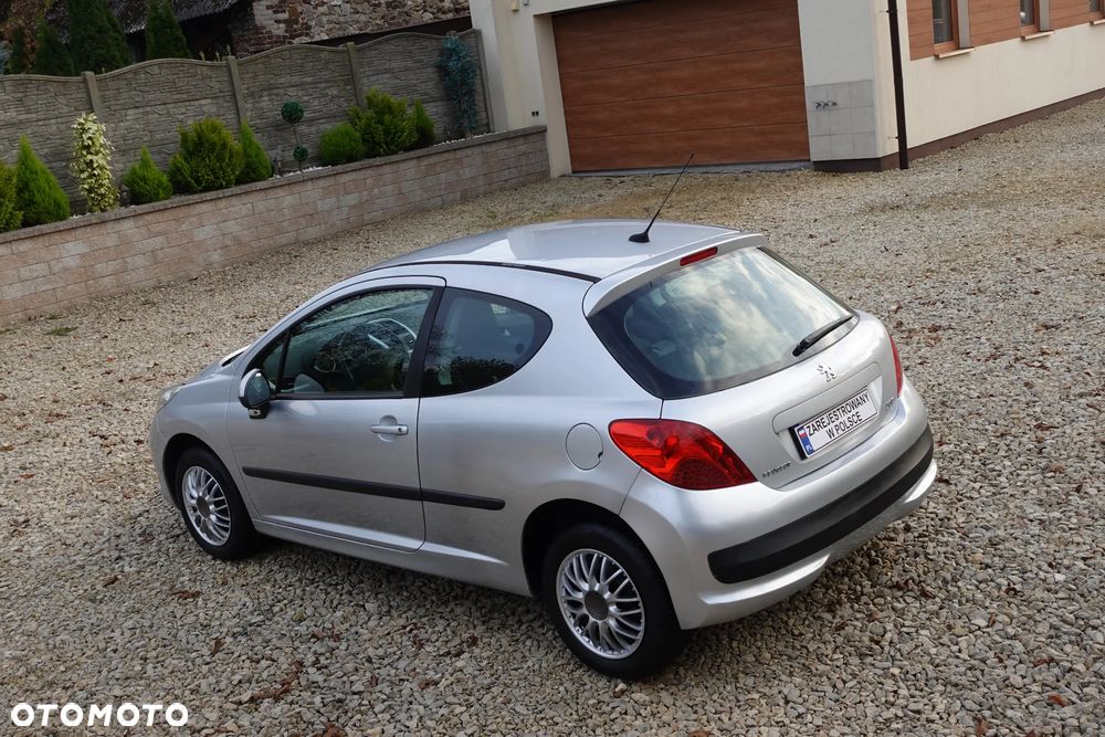 Peugeot 207 - 4