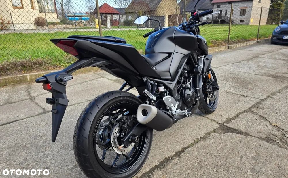 Yamaha MT - 5