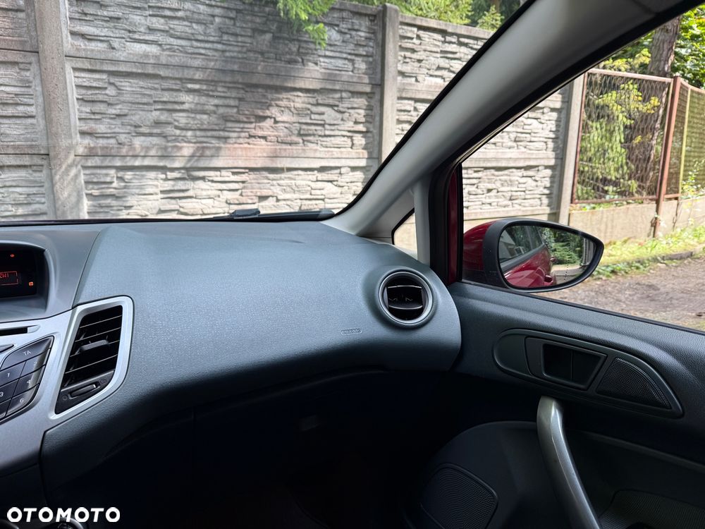 Ford Fiesta 1.25 Titanium - 19