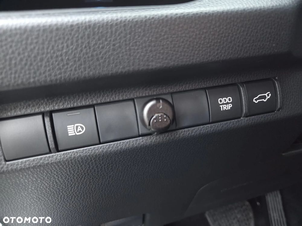 Toyota RAV4 - 23