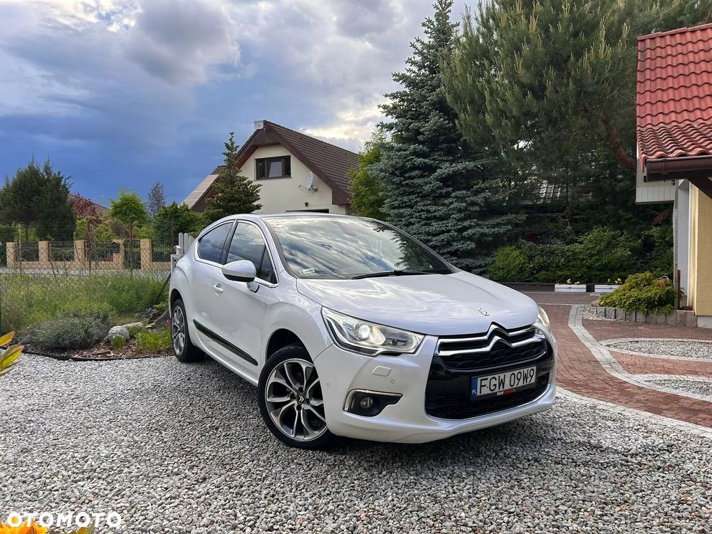 Citroën DS4 2.0 HDi SportChic - 1