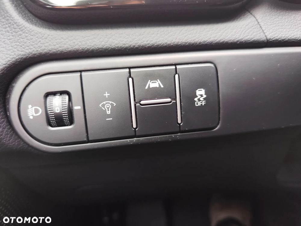 Kia XCeed 1.6 T-GDI Tribute DCT - 25