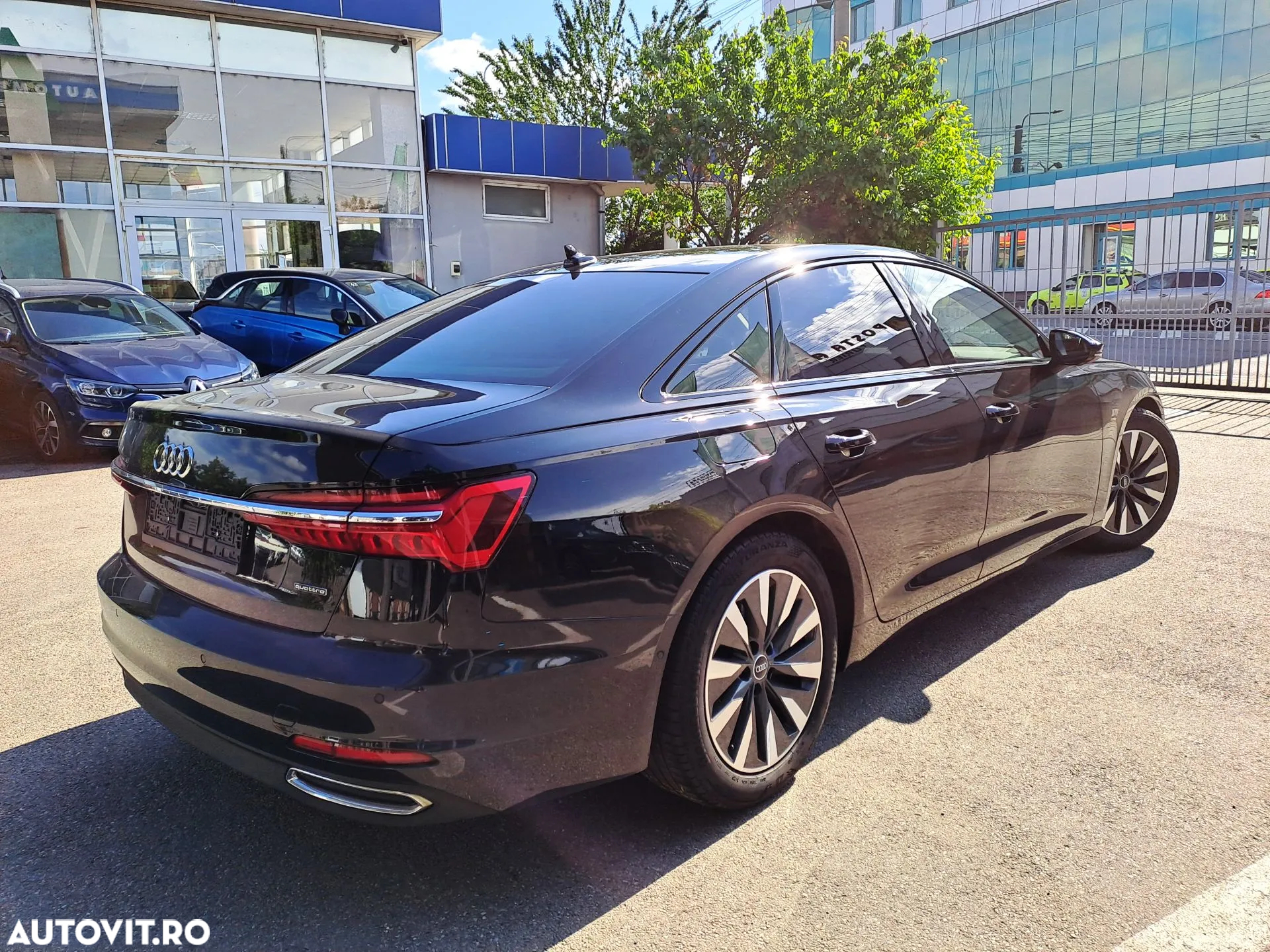 Audi A6 50 TFSI e quattro S tronic design - 4