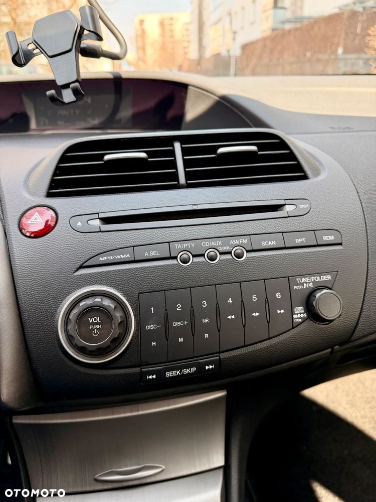 Honda Civic 1.8i-VTEC Sport - 26