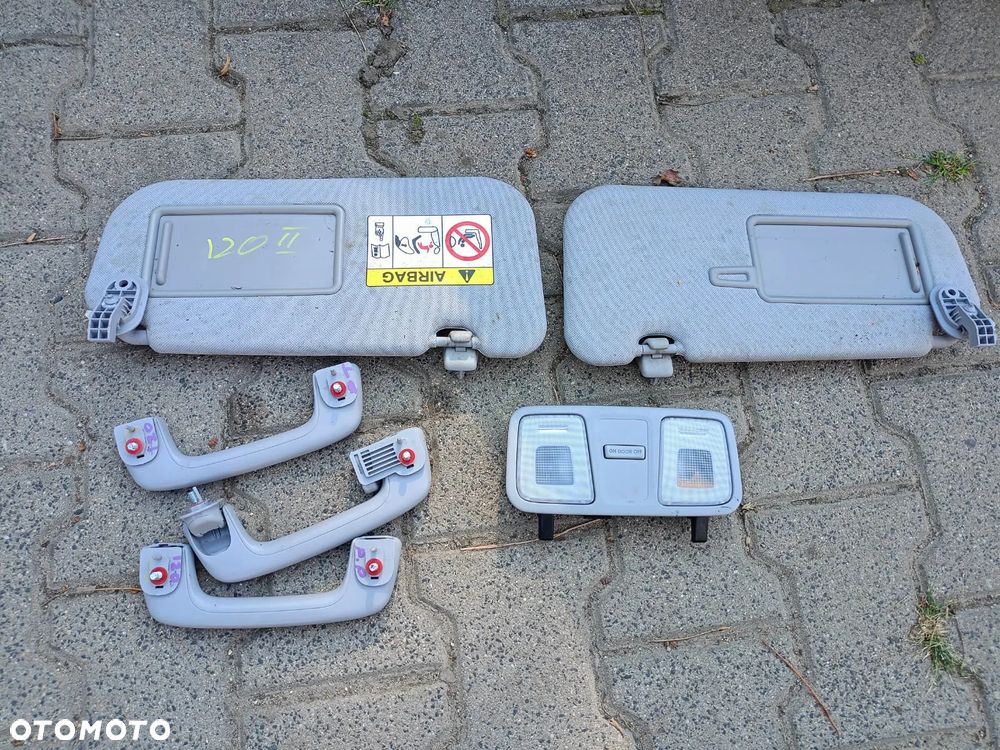 DASZEK SŁONECZNIK RĄCZKA HYUNDAI I20 II 15-18 - 1