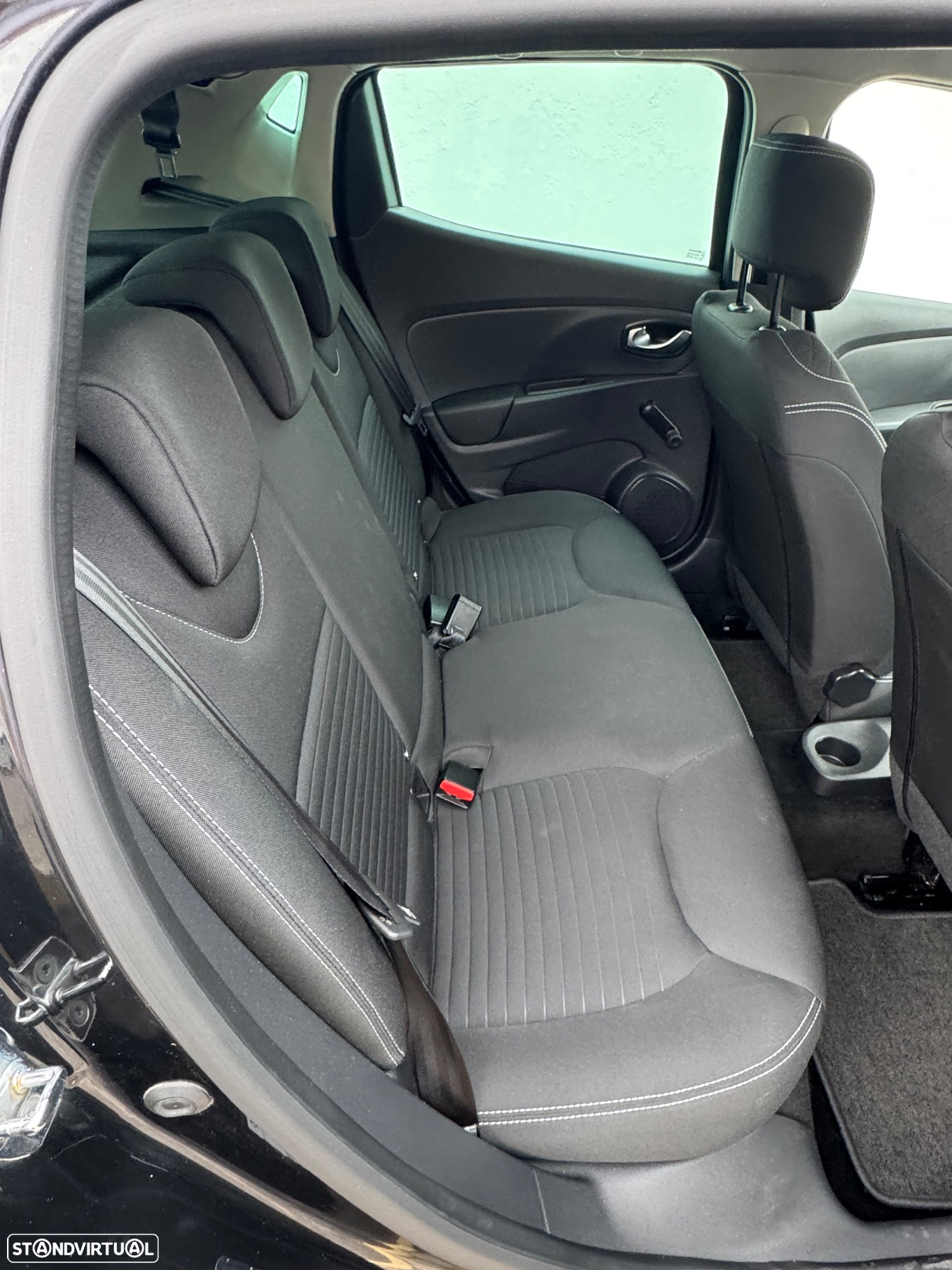 Renault Clio 1.5 dCi Limited - 9