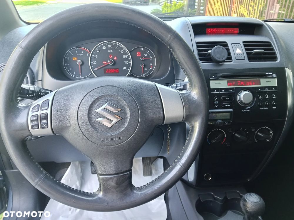 Suzuki SX4 1.6 GLX / Comfort - 7