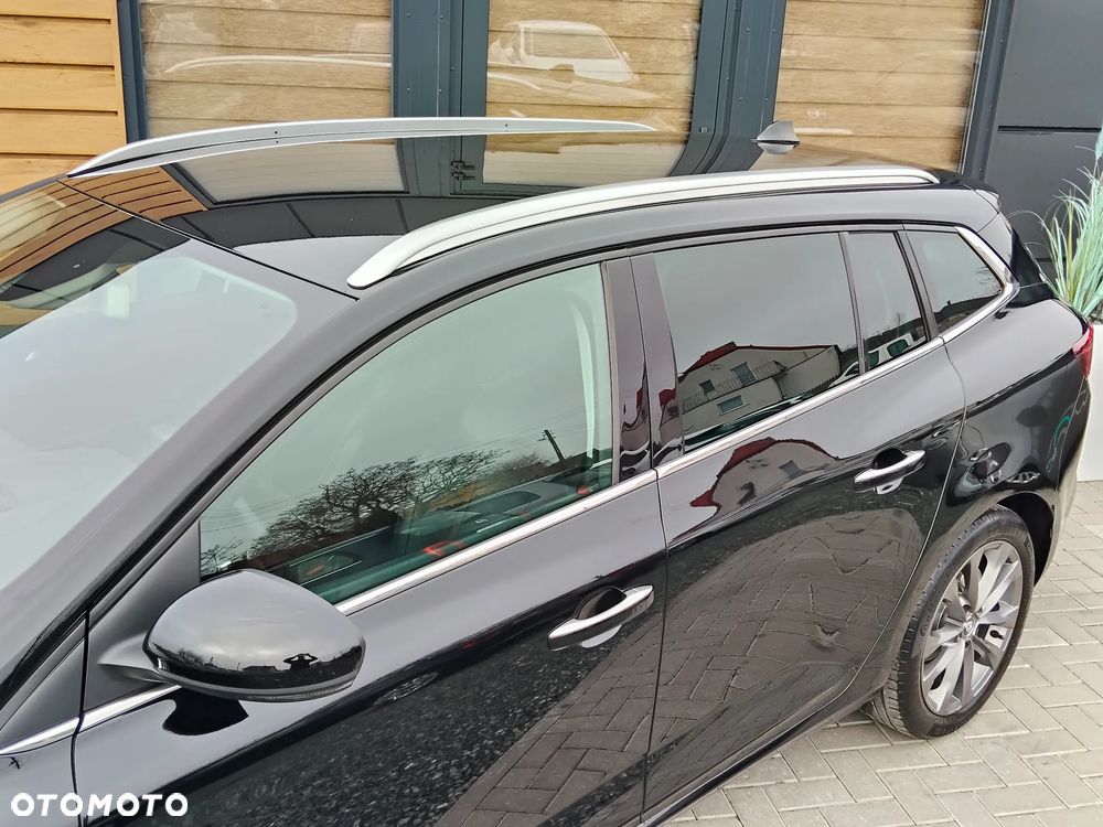 Renault Megane ENERGY TCe 130 BOSE EDITION - 3