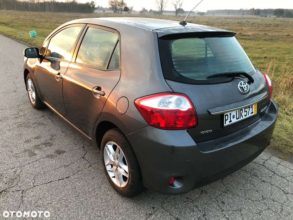 Toyota Auris - 5