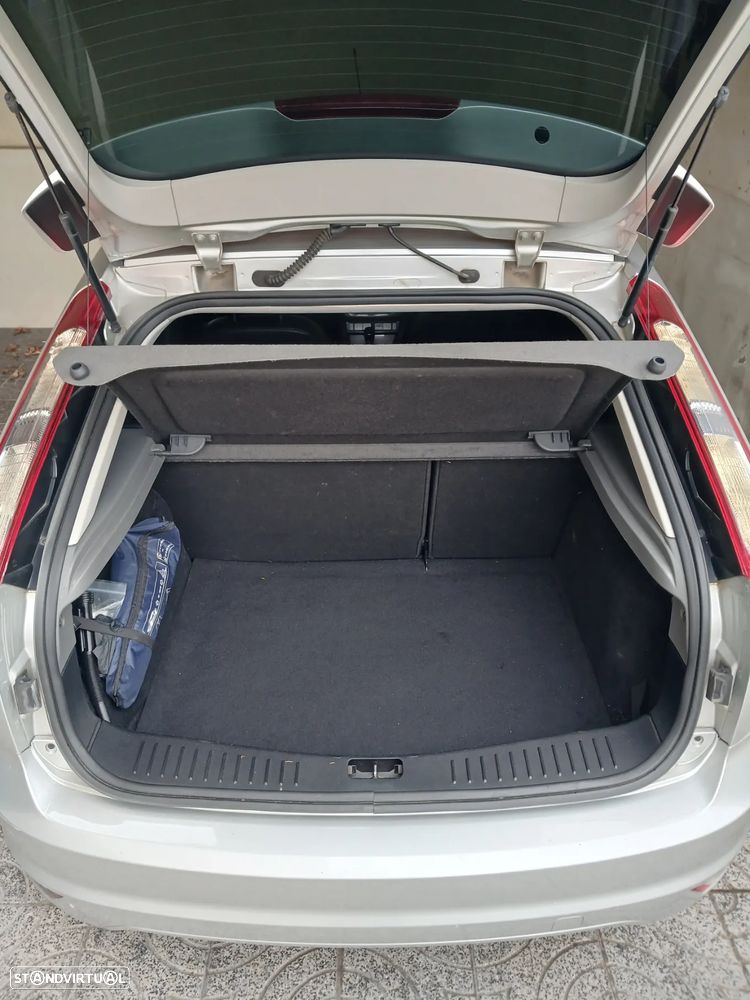 Ford Focus 1.6 TDCi Titanium - 11