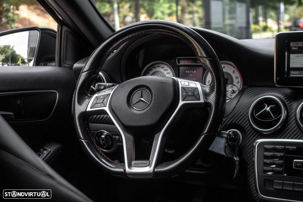 Mercedes-Benz A 180 CDI AMG Line - 31