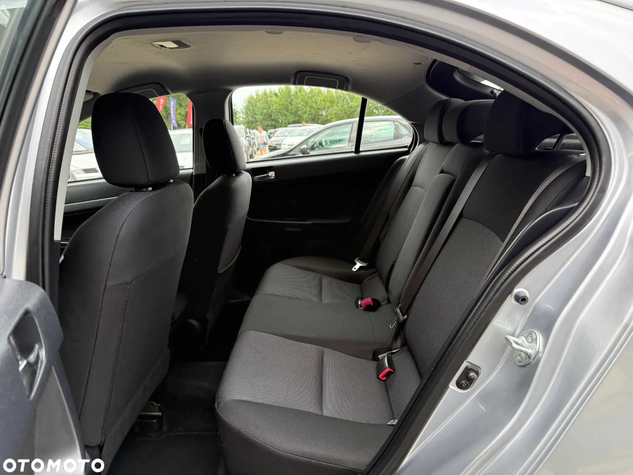 Mitsubishi Lancer 1.8 Invite - 27