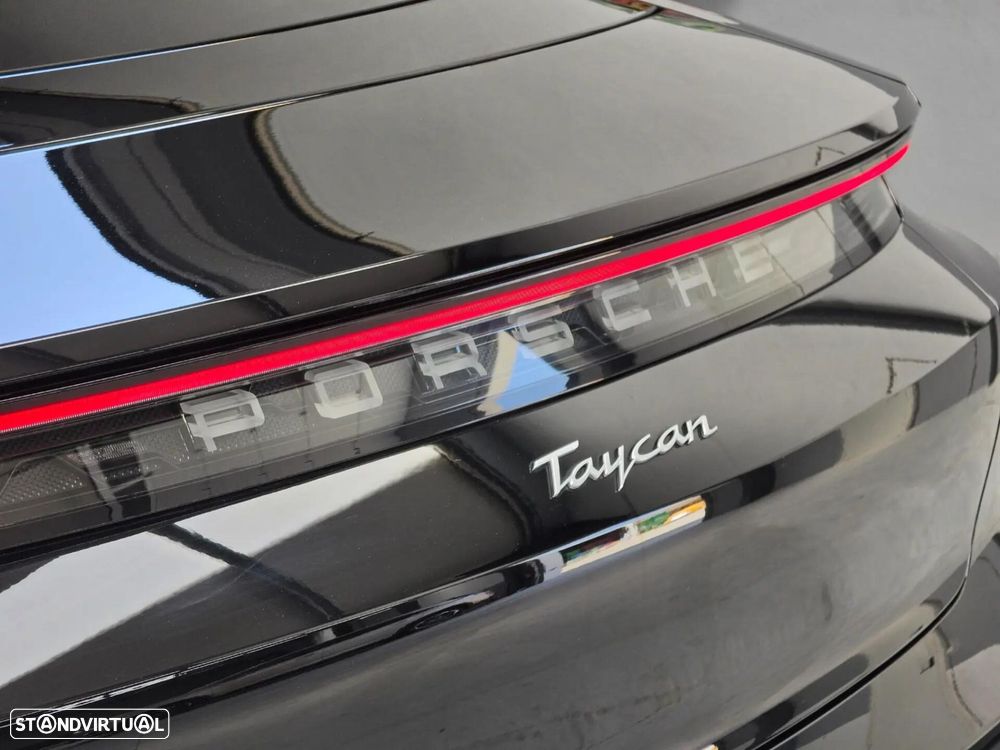 Porsche Taycan 4 - 20