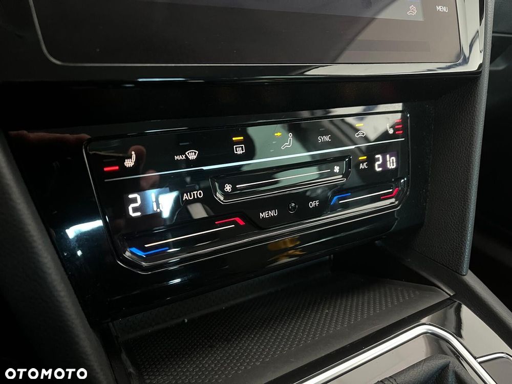 Volkswagen Passat - 31