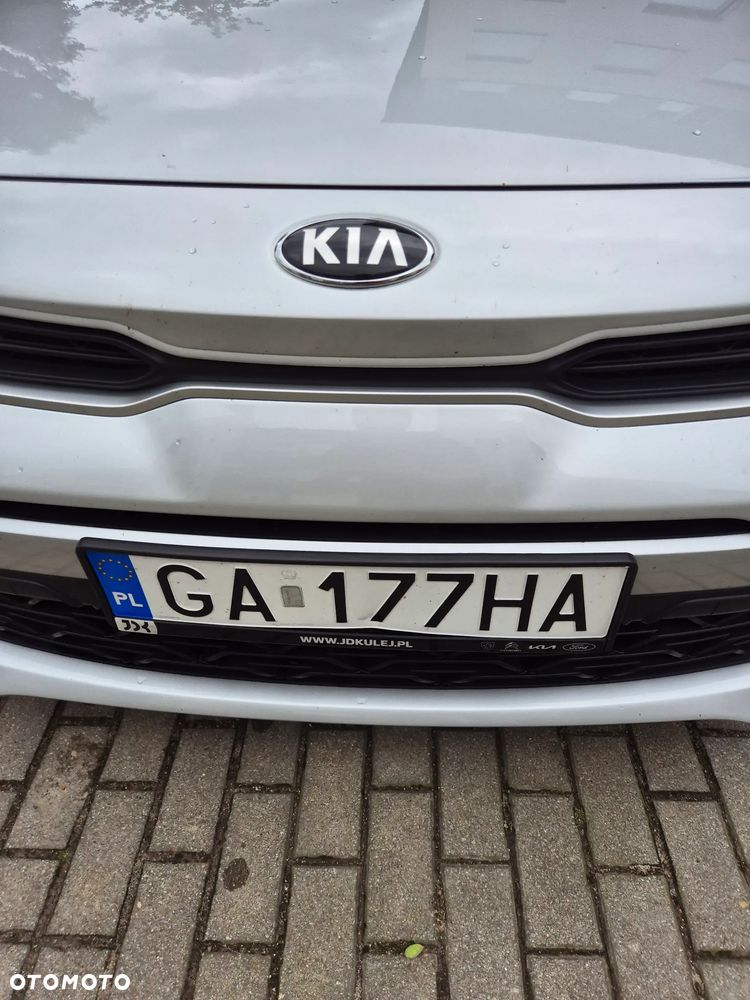 Kia Rio 1.2 M - 10