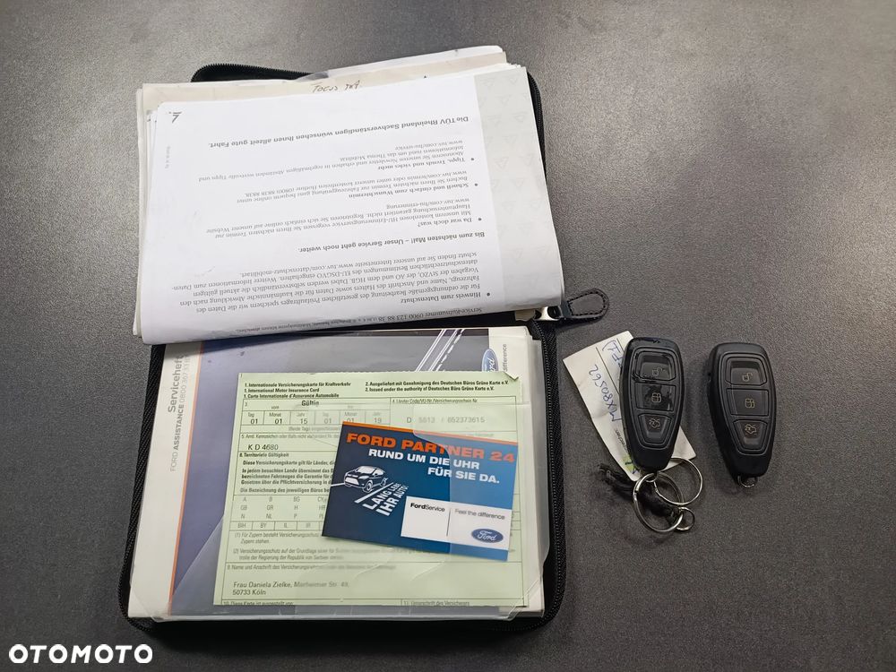 Ford Focus 1.6 EcoBoost Titanium - 30