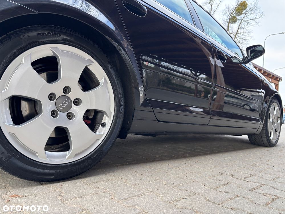 Audi A3 Sportback 2.0 TDI DPF Ambiente - 12