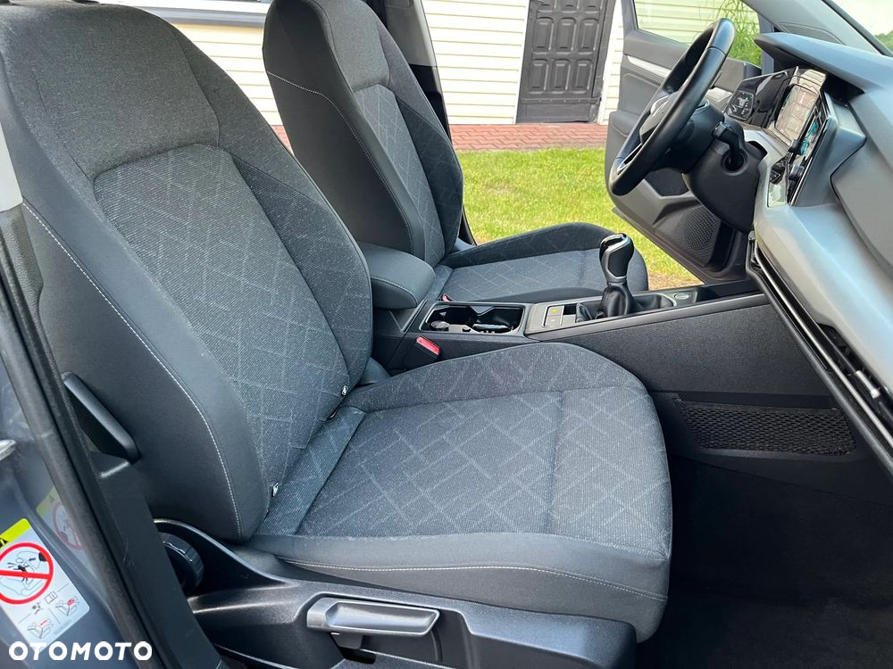 Volkswagen Golf VIII 1.5 TSI EVO Life - 23