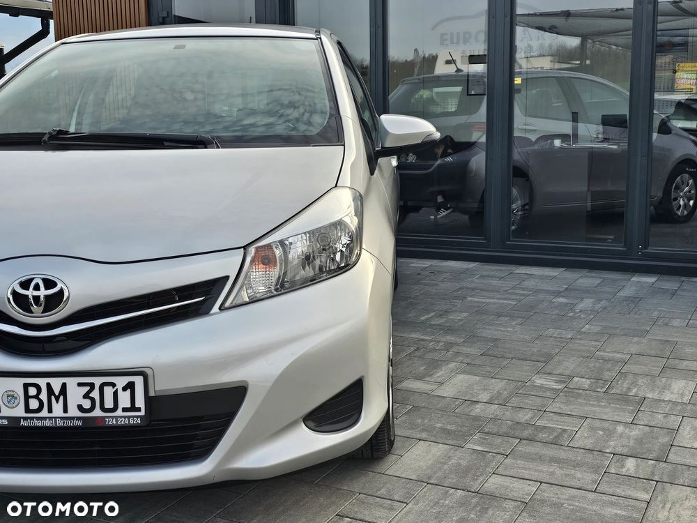 Toyota Yaris 1.33 Prestige - 23