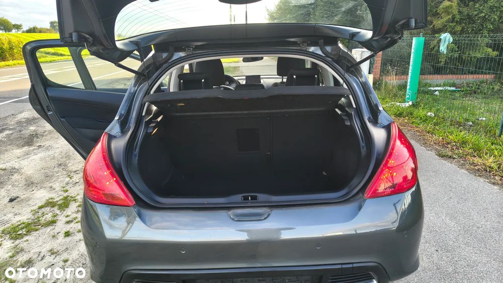 Peugeot 308 120 VTi Style - 19